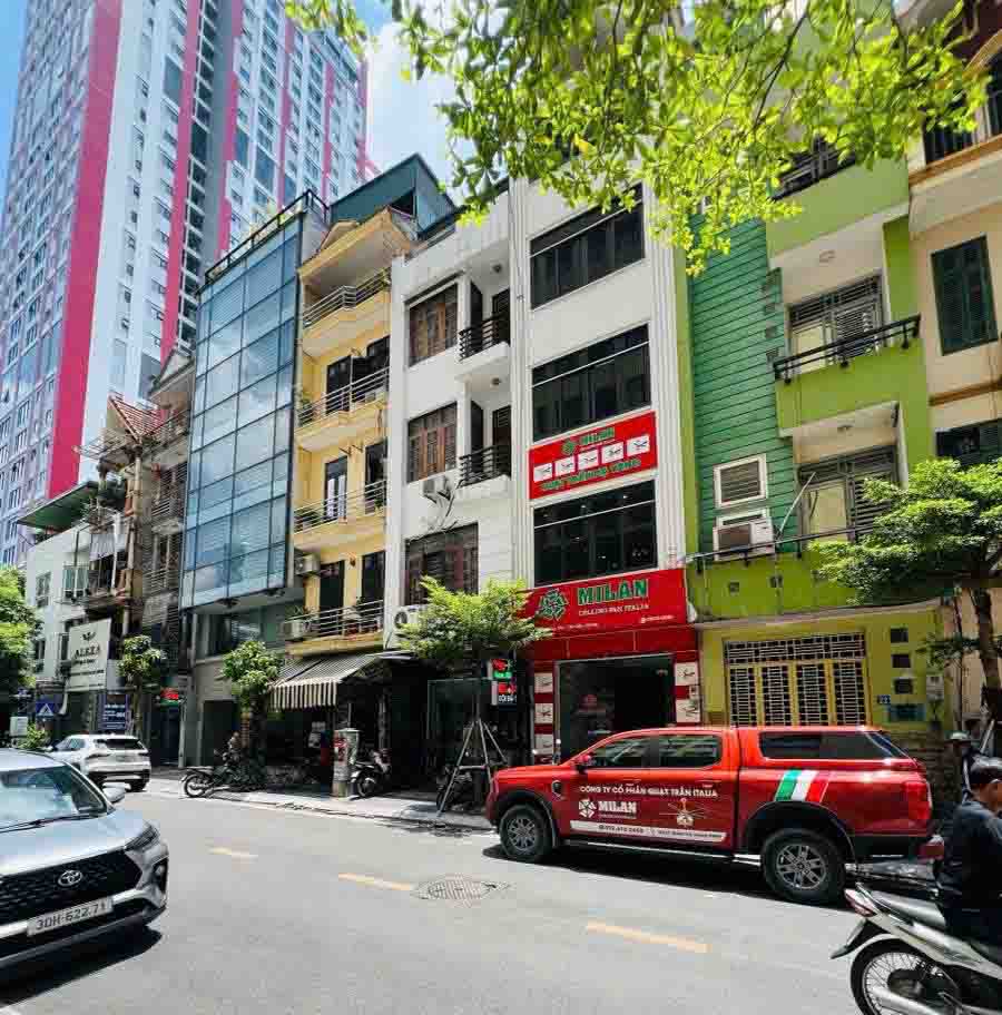 Bán nhà phố Duy Tân - Cầu Giấy 50m2 - 5 tầng - mặt tiền 4m, phân lô ô tô tránh vỉa hè