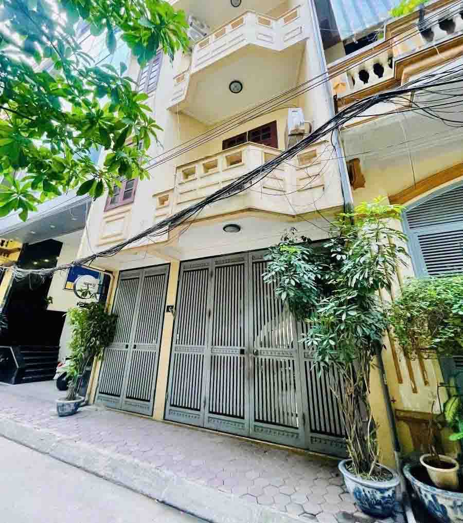Bán nhà phân lô phố Phạm Tuấn Tài - Cầu Giấy 67m2 - 5 tầng - mặt tiền 5,9m. ô tô tránh vỉa hè